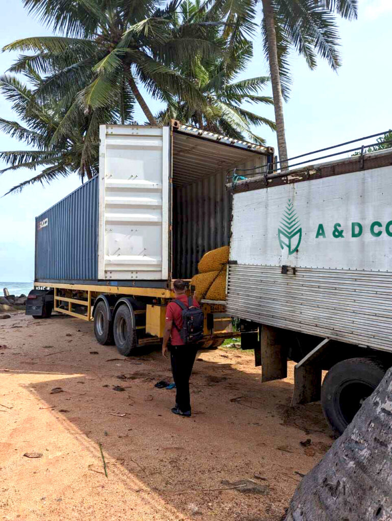 container-loading-andcoir-products-southasia